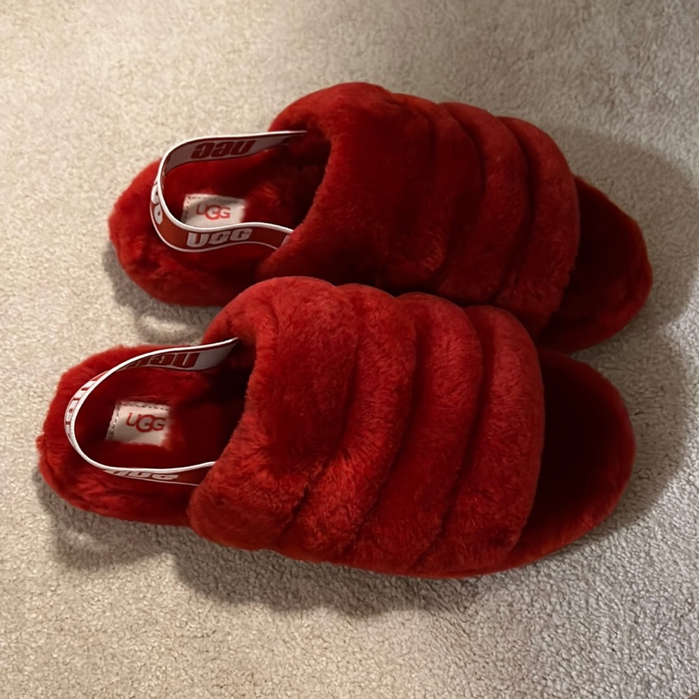 BNWOB ugg slippers